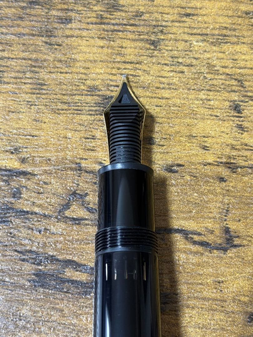 未使用に近い　149　18K ゴールド　三帯　デュマ型ペン芯　万年筆　B