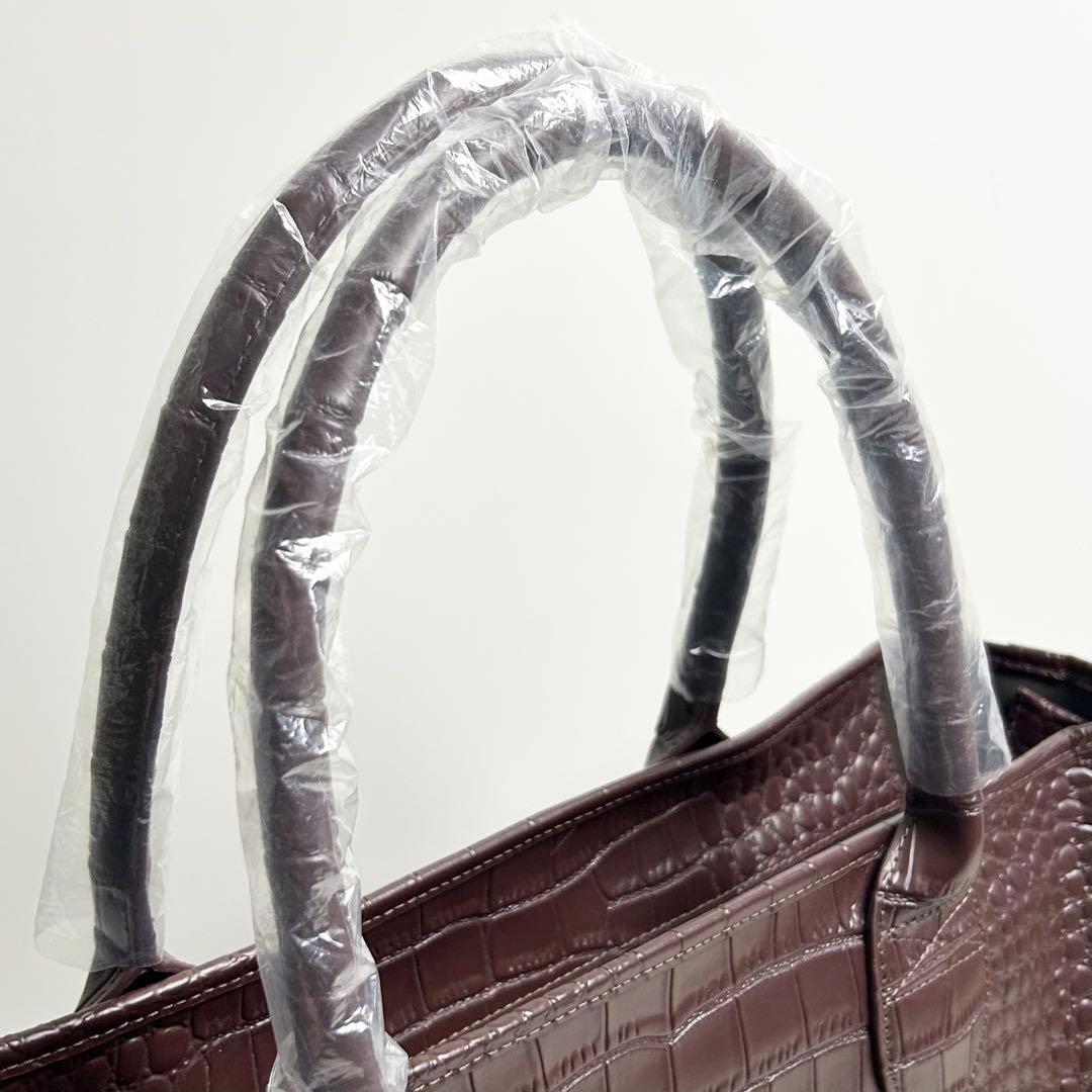 【新品未使用】テットオム/クロコダイル型押しカウレザートートバッグ/牛革/A4可