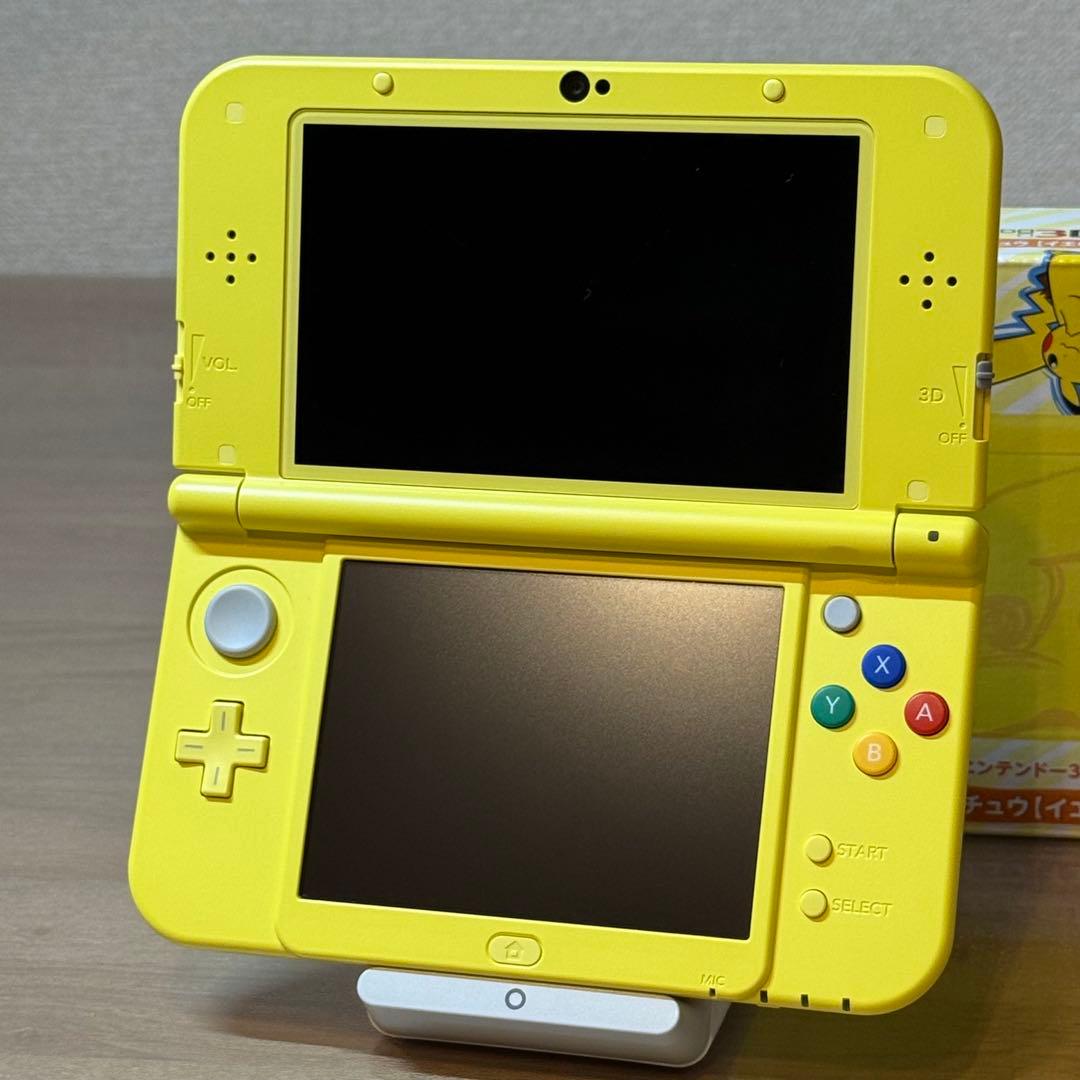 6-204 Newニンテンドー3DS LL ピカチュウ【イエロー】箱付き 美品