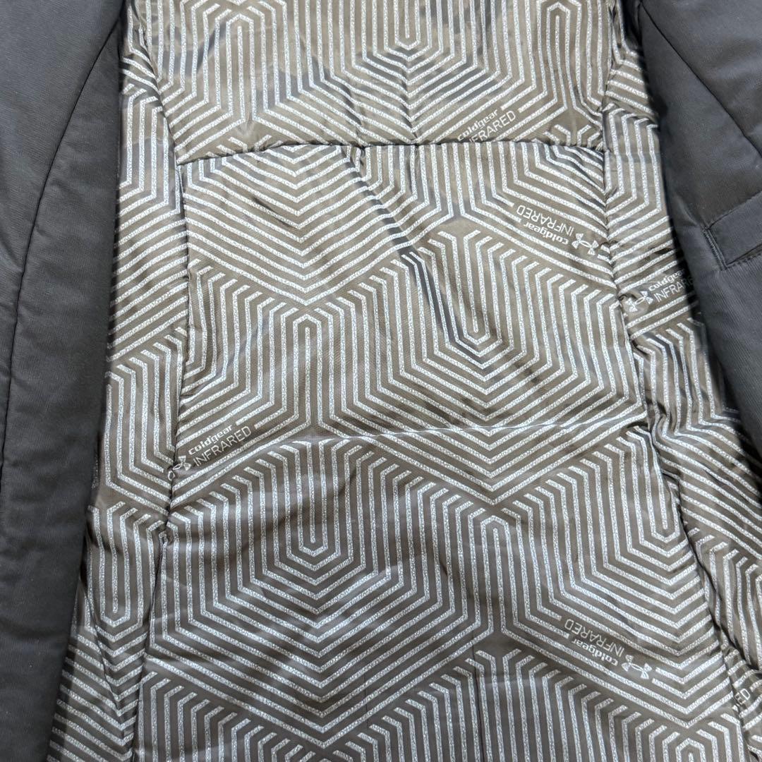 【極美品】アンダーアーマー　ベンチコート　レディース　フード　ロングコート　SM