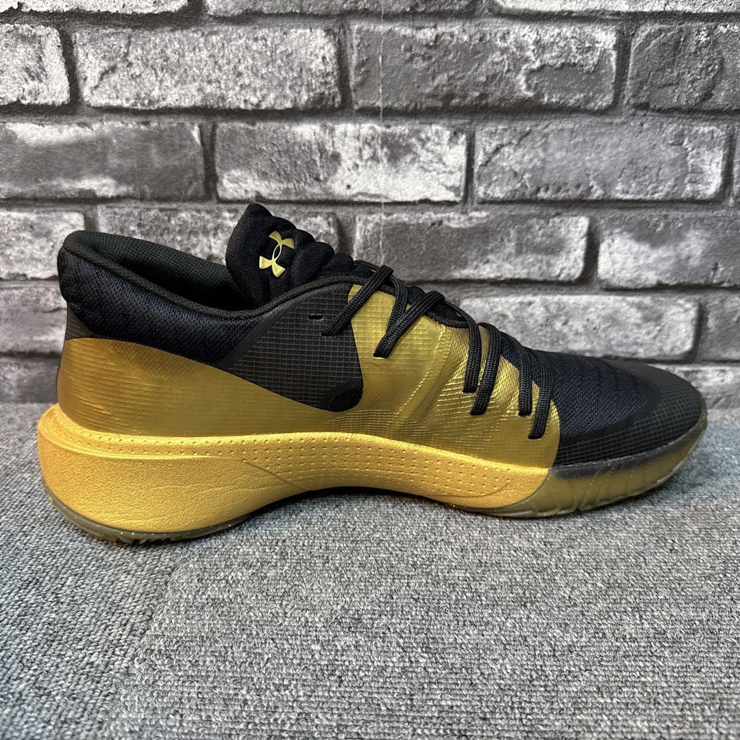 アンダーアーマー スポーン アナトミックス ロー 黒金 31