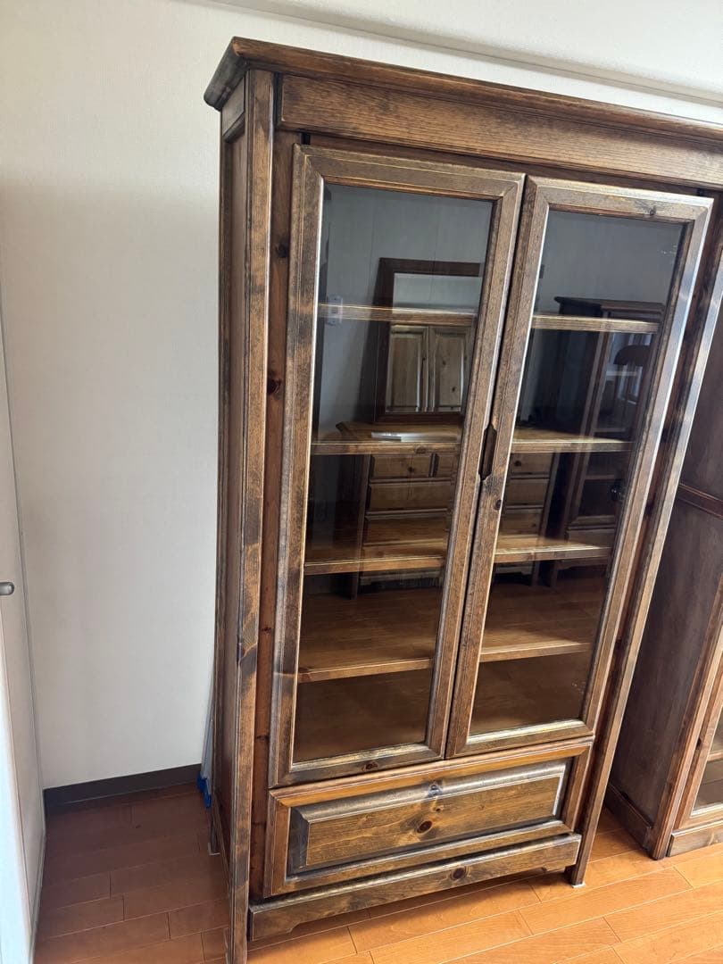 ☆アンティーク木製ブラウンキャビネット ガラス扉付き