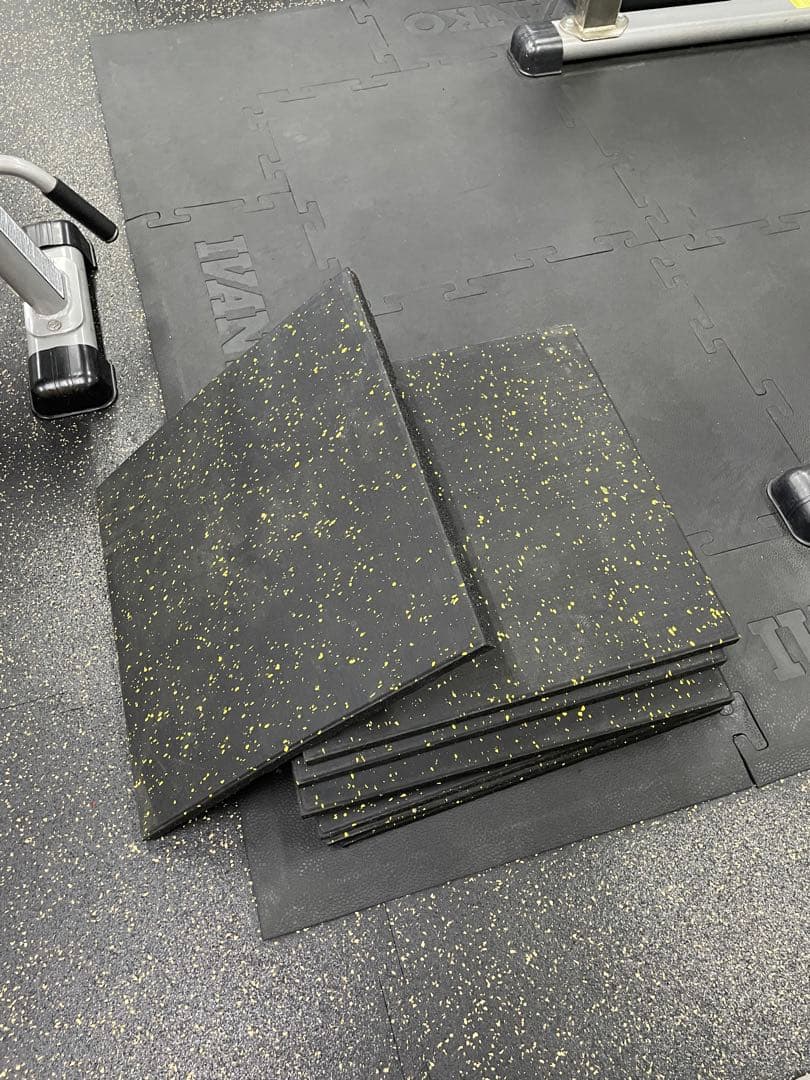 【8枚セット】高性能ゴムマット ジムマット 20mm 防音 防振