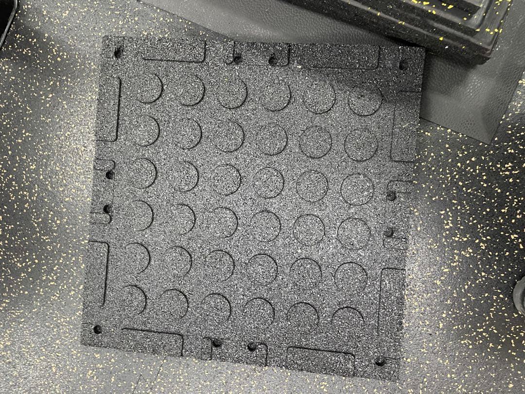 【8枚セット】高性能ゴムマット ジムマット 20mm 防音 防振