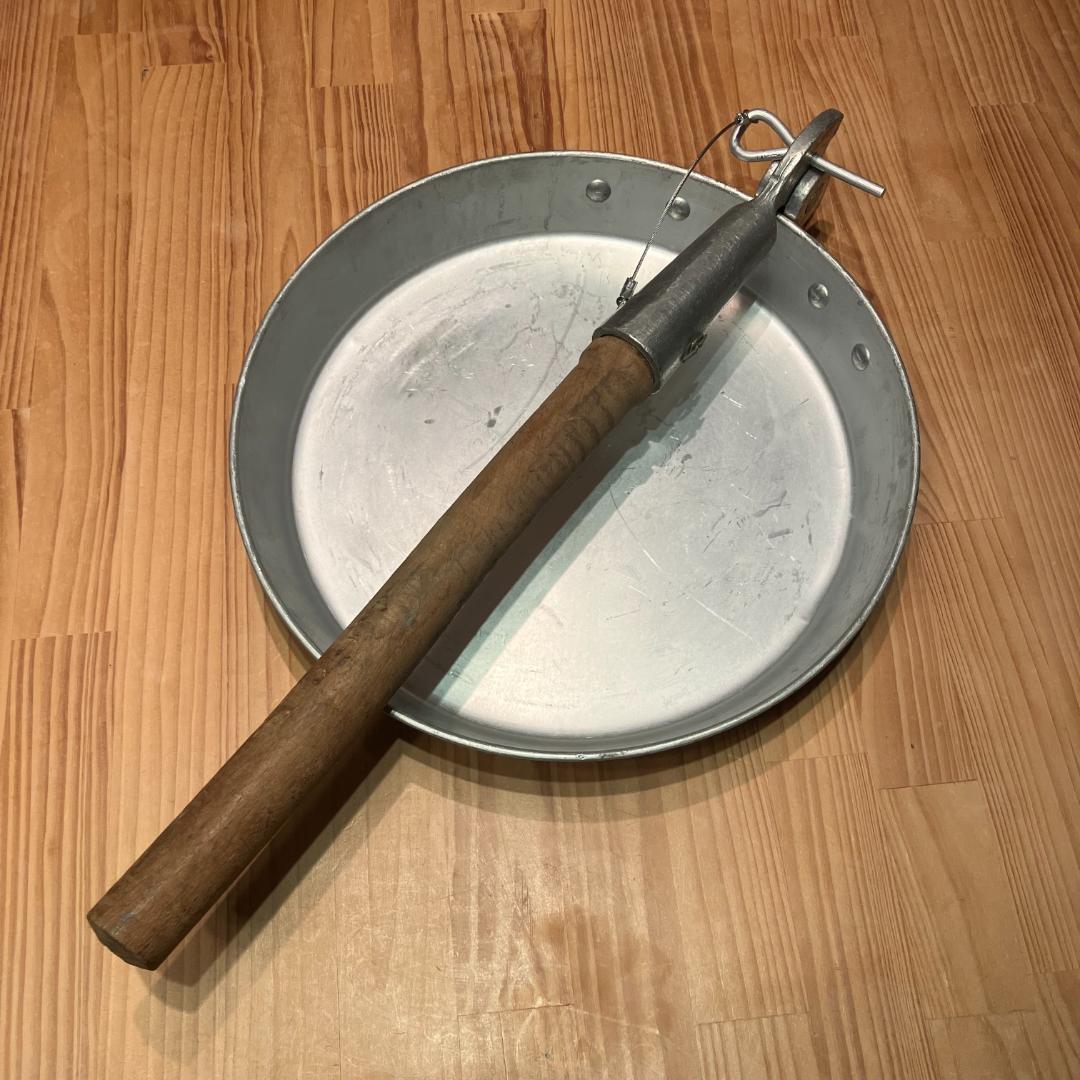 希少！イタリア軍（多分）　折りたたみ式　アルミフライパン　ふた付き