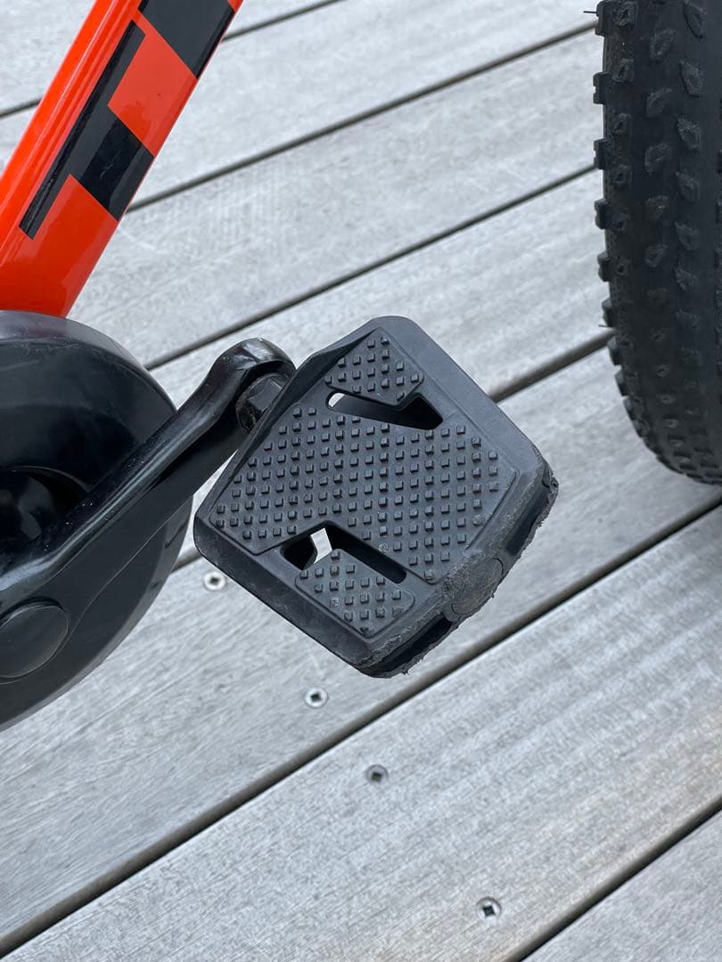 Trek precaliber 16キッズバイク 補助輪付