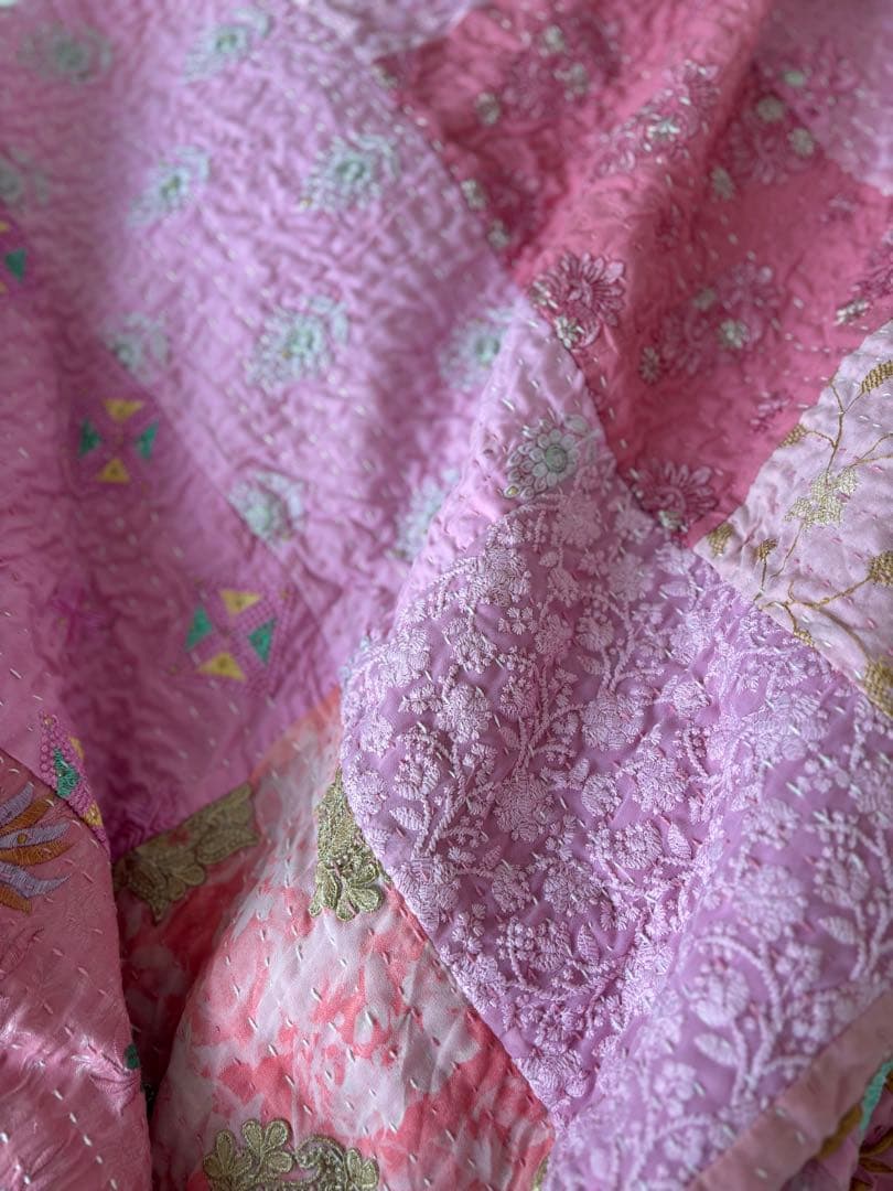 インド刺繍ラリーキルト ビンテージサリー カンタキルト マルチカバー 大判