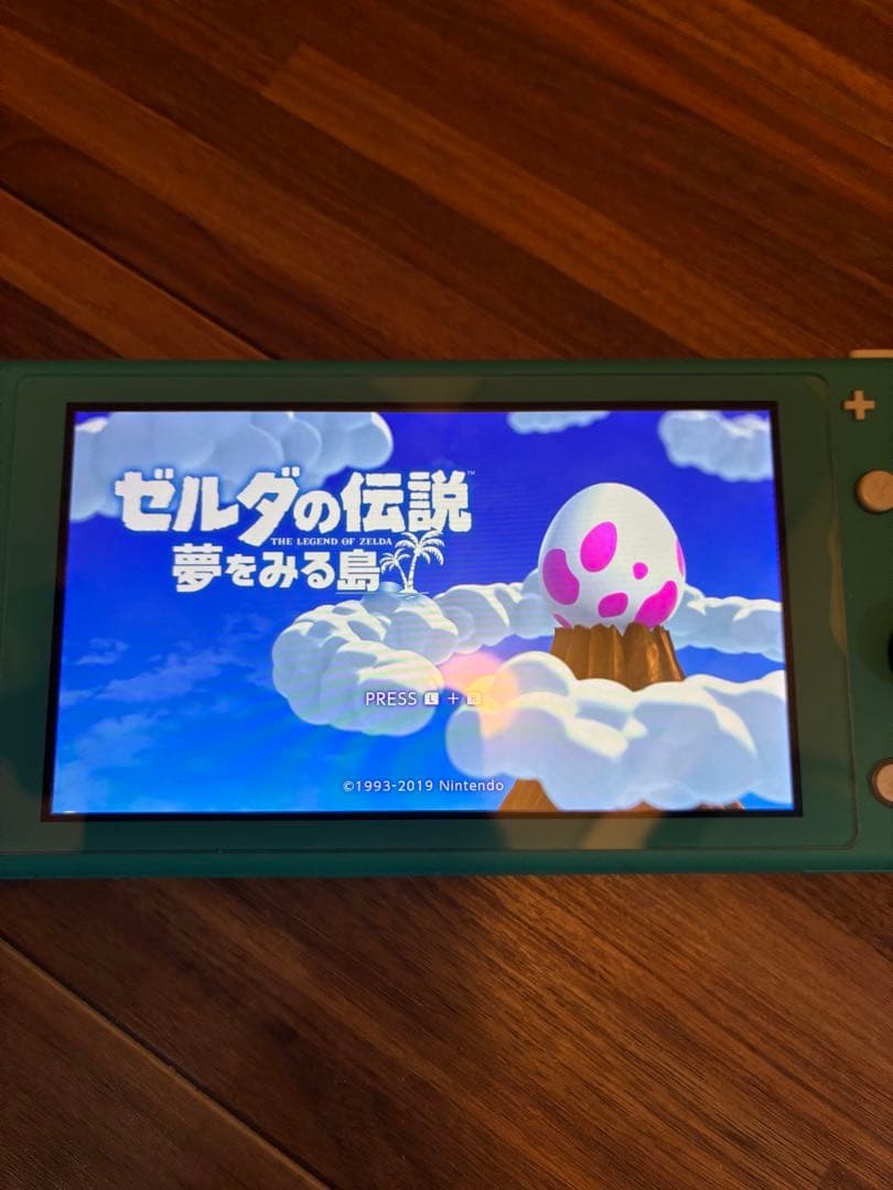 限界価格！ゼルダの伝説　夢を見る島　ケース付きソフトと完全攻略本！( ^ω^ )