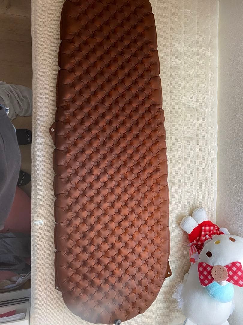 ネイチャーハイク　スリーピングエアマット　Ｒ値5.8 キャンプ　マット