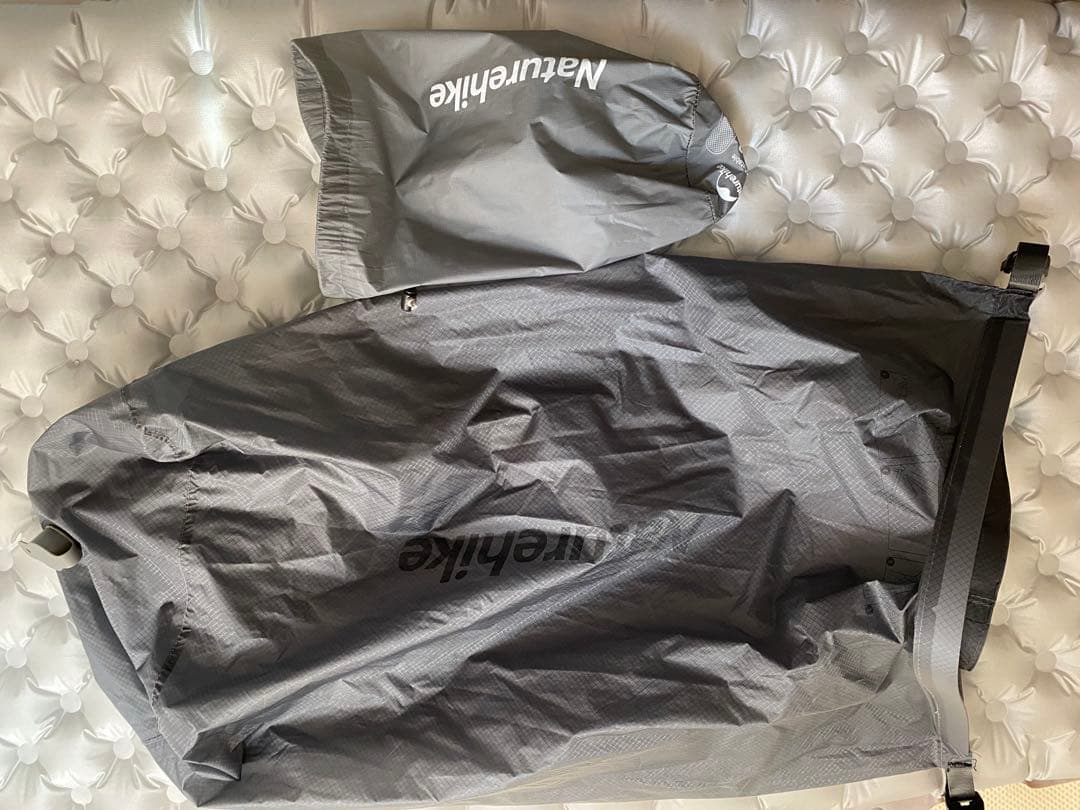 ネイチャーハイク　スリーピングエアマット　Ｒ値5.8 キャンプ　マット