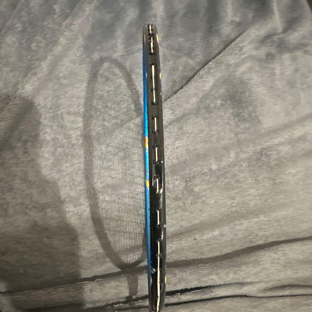 【廃盤】アストロクス77 4UG5バドミントン　ラケット