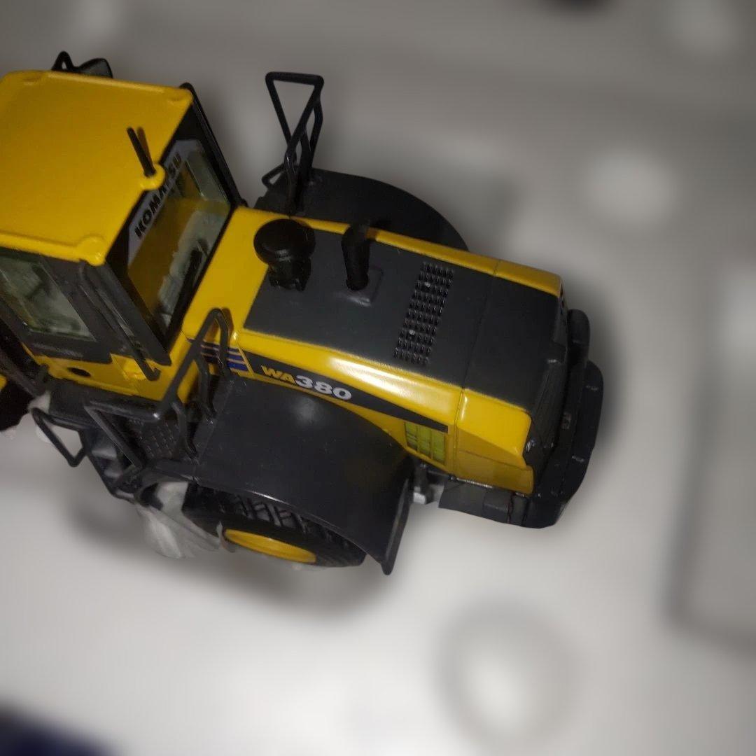 コマツ建機　 WA380-7 & WA380-8　2セット 1/50