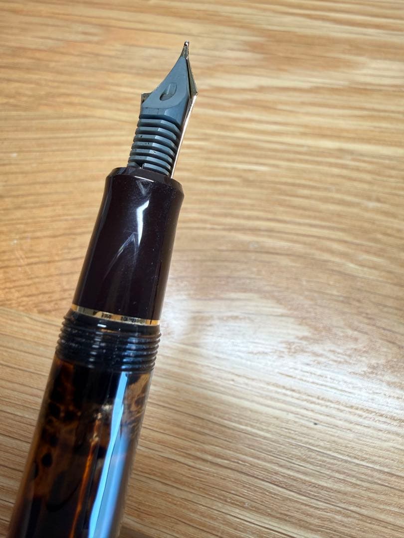 PILOT パイロット カスタム823　ブラウン M字