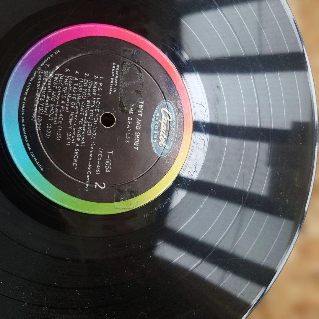 カナダ盤The Beatles twist and shout