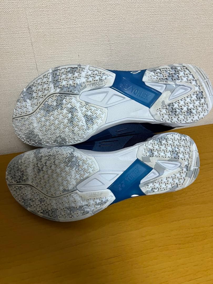 バドミントンシューズ　ヨネックス　カスケードドライブ　27.5