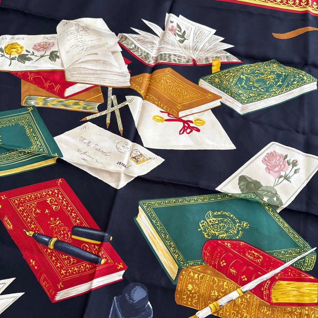 ETRO シルク　スカーフ　イタリア製　エトロ　書物　BIBLIOMANIA 筆