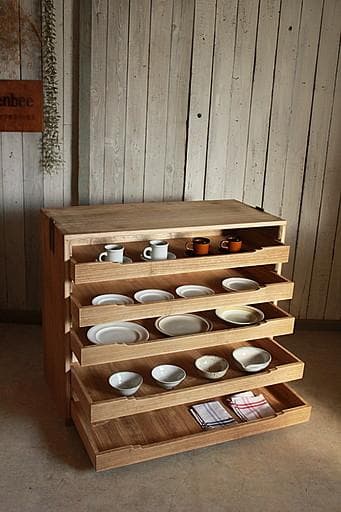 古い木製の引き出し5段　食器棚　キャビネット　古家具　古民家