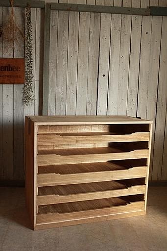 古い木製の引き出し5段　食器棚　キャビネット　古家具　古民家