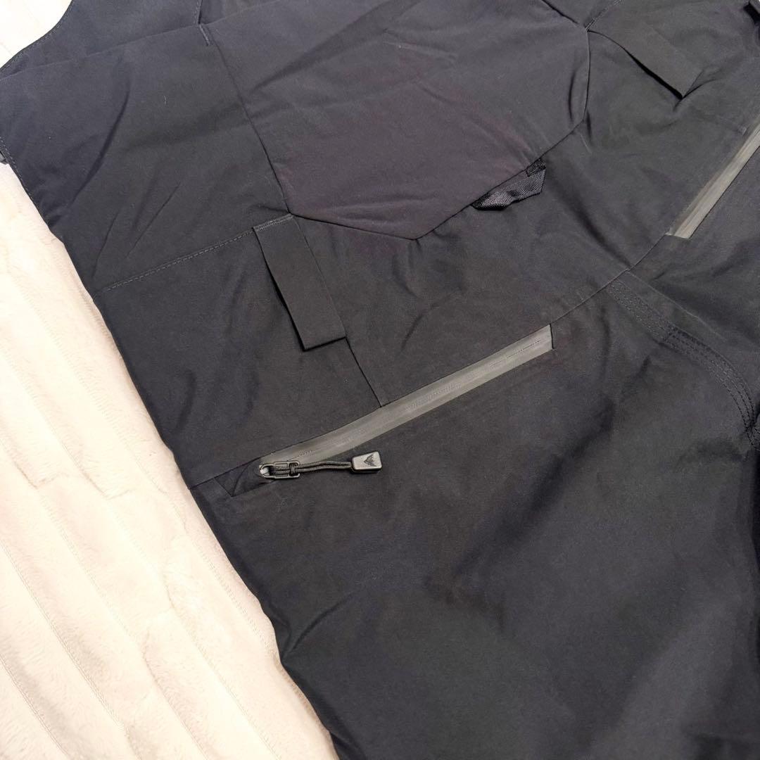 新品タグ付き BURTON リザーブ GORE-TEX 2L ビブパンツ XS