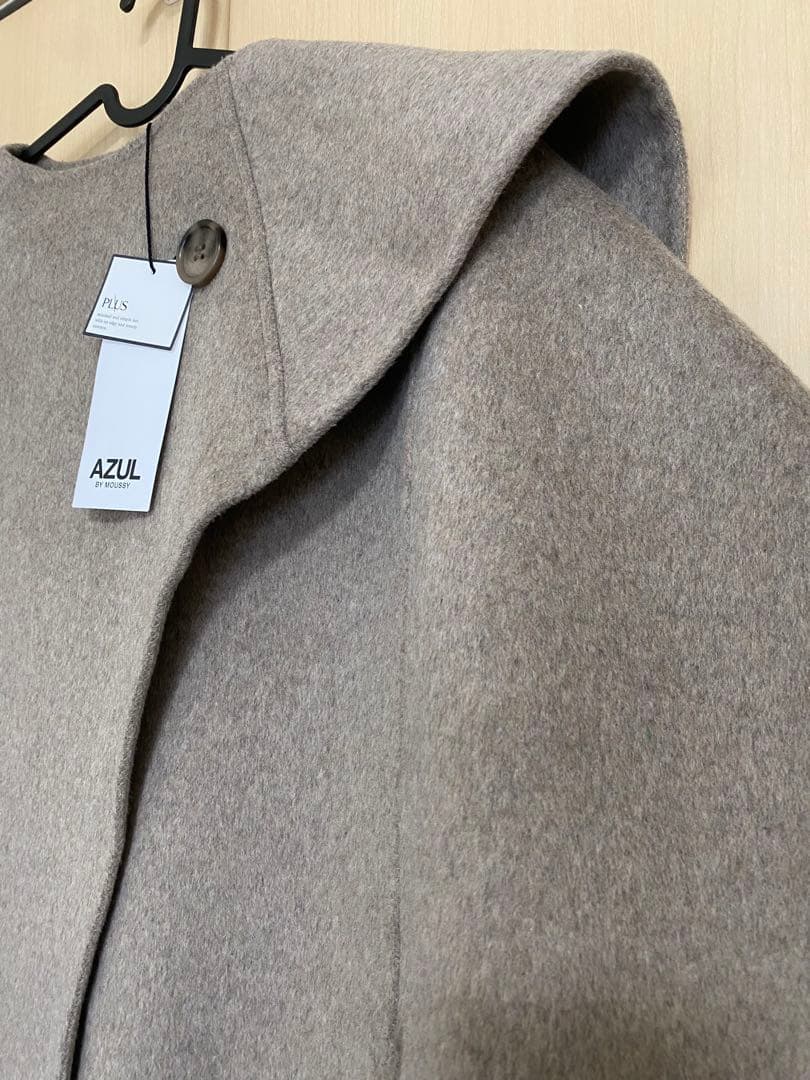 最終値下新品未使用　タグ付きアズールバイマウジー PLUSストールリバーポンチョ