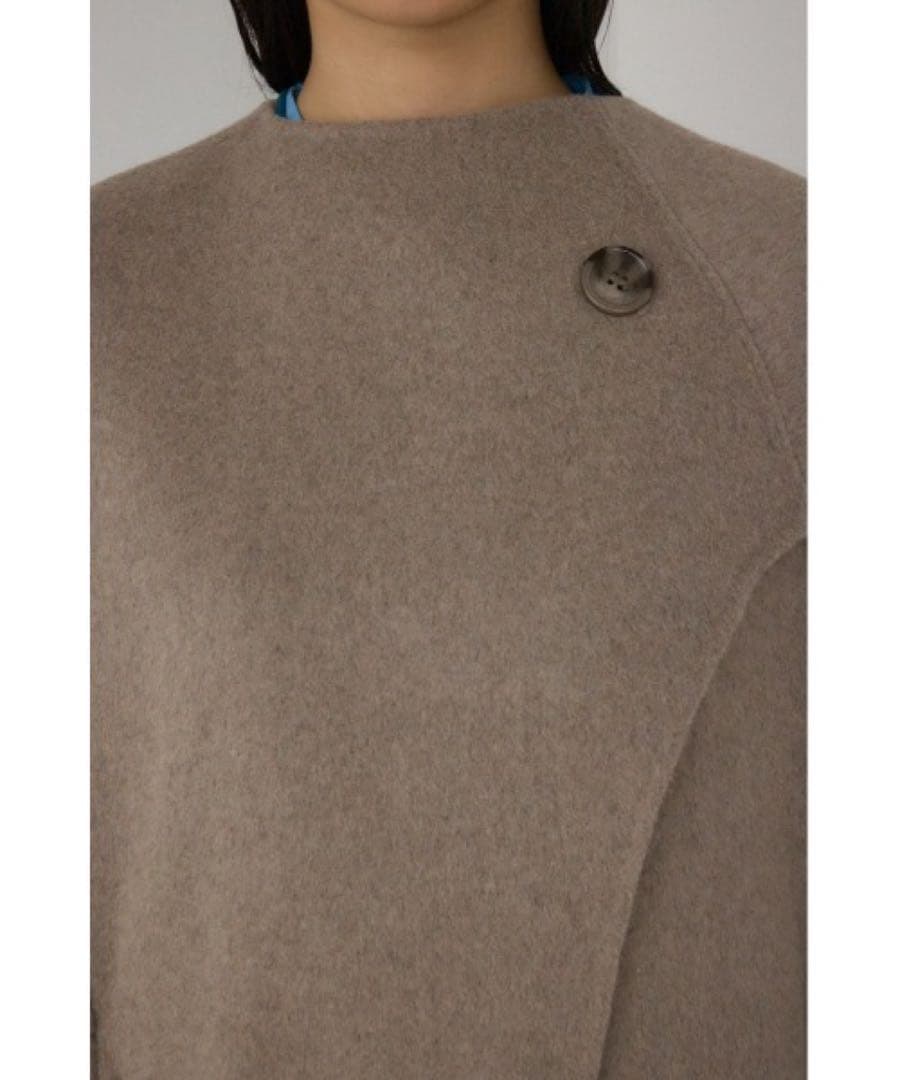 最終値下新品未使用　タグ付きアズールバイマウジー PLUSストールリバーポンチョ