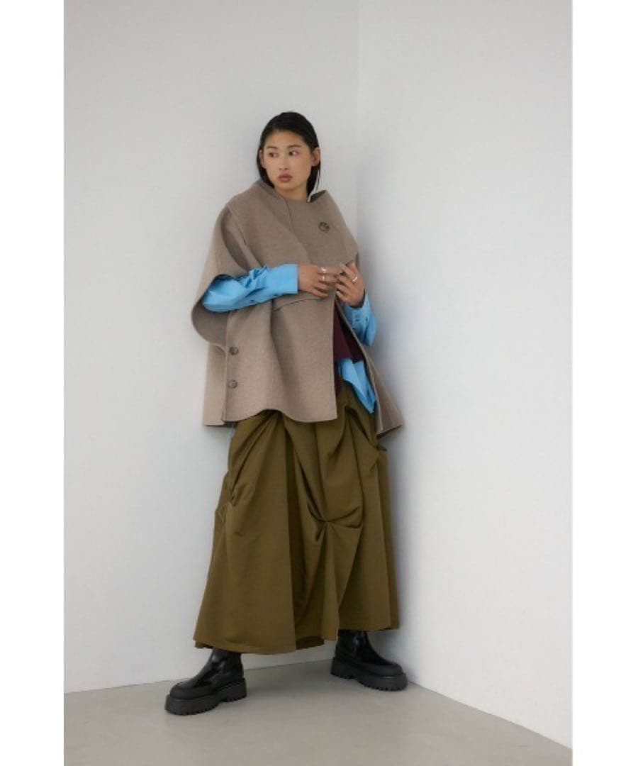 最終値下新品未使用　タグ付きアズールバイマウジー PLUSストールリバーポンチョ