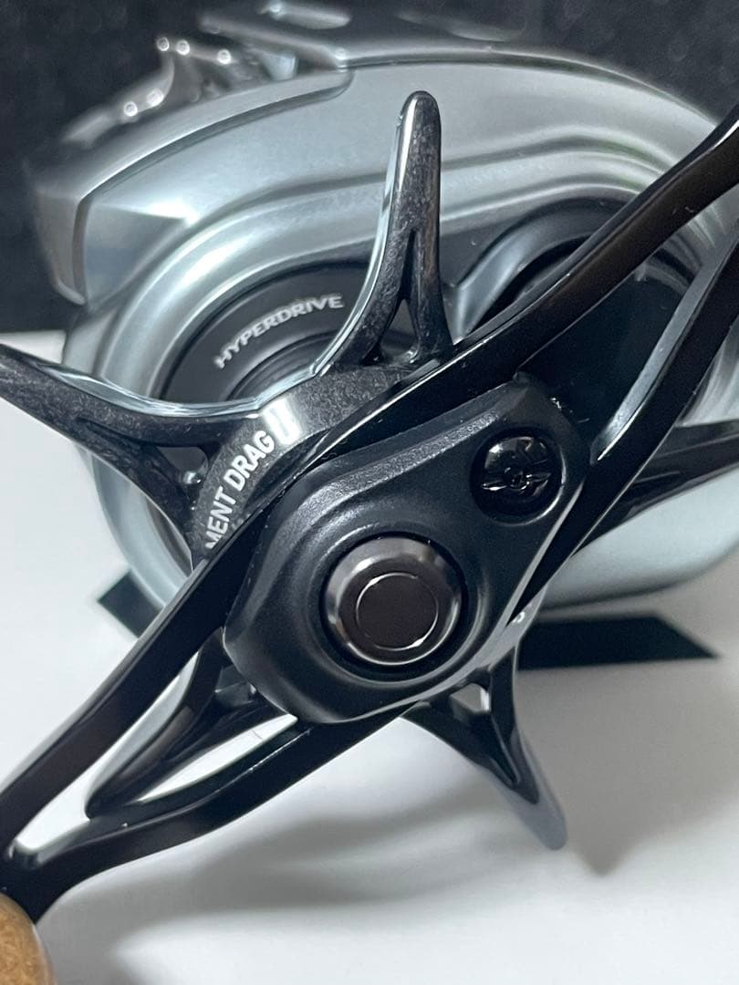 【美品】ダイワ 21 アルファス SV TW 800HL 左巻き