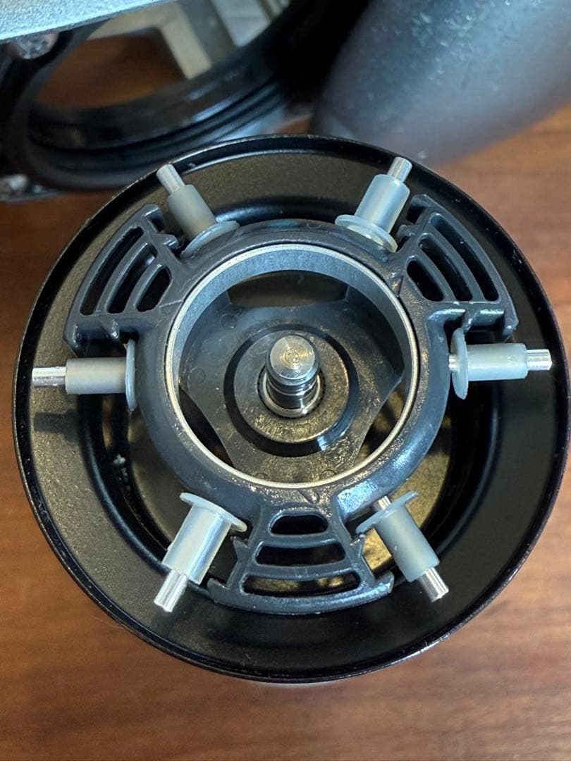 シマノ 07メタニウムMg右【スプール、ハンドルノブ交換】