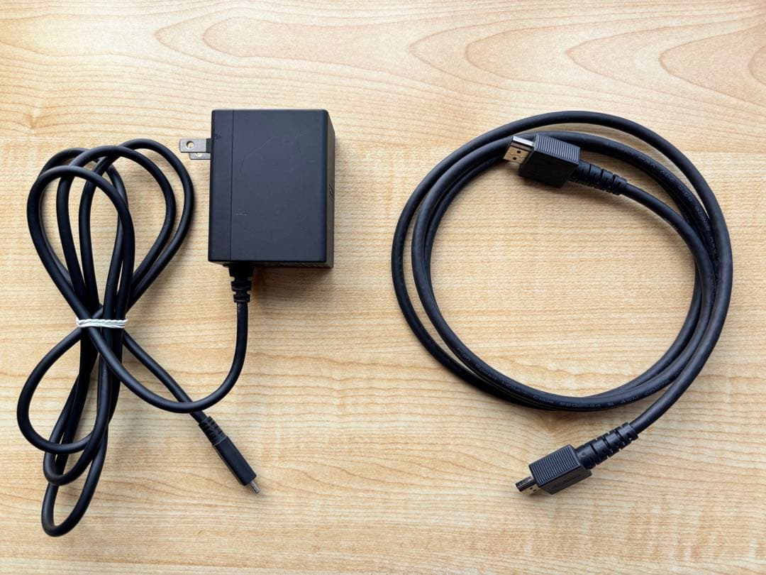 Switch マリオオデッセイ同梱版 限定レッドJoy-Con 箱付 動作確認済