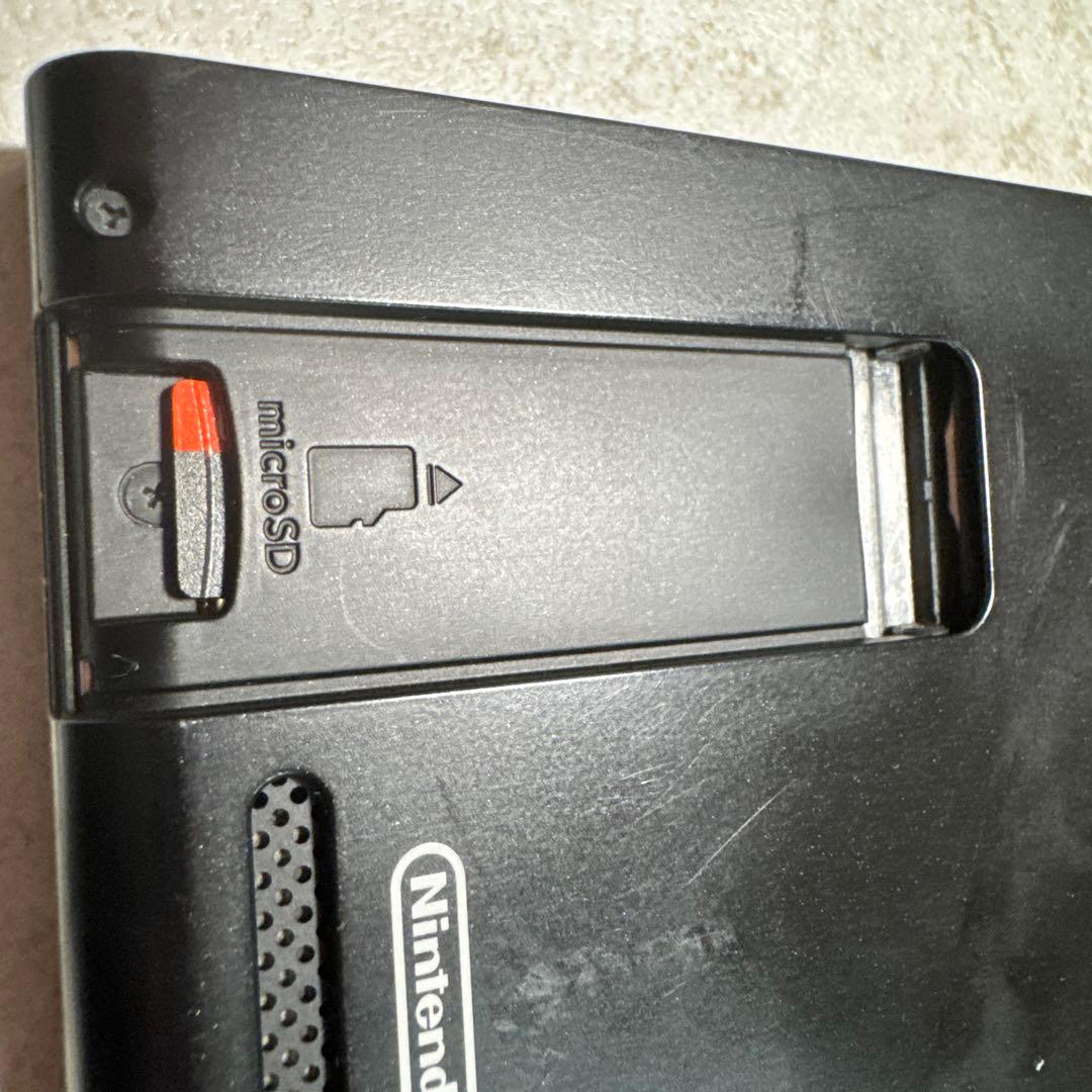 Nintendo Switch 本体 ディスプレイ2つ