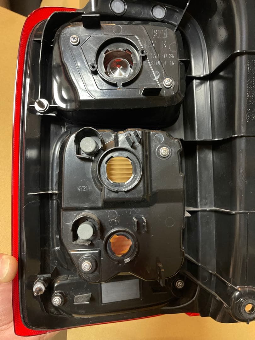 ワゴンRスマイル MX91S/MX81S 純正 右 テールライト ランプ