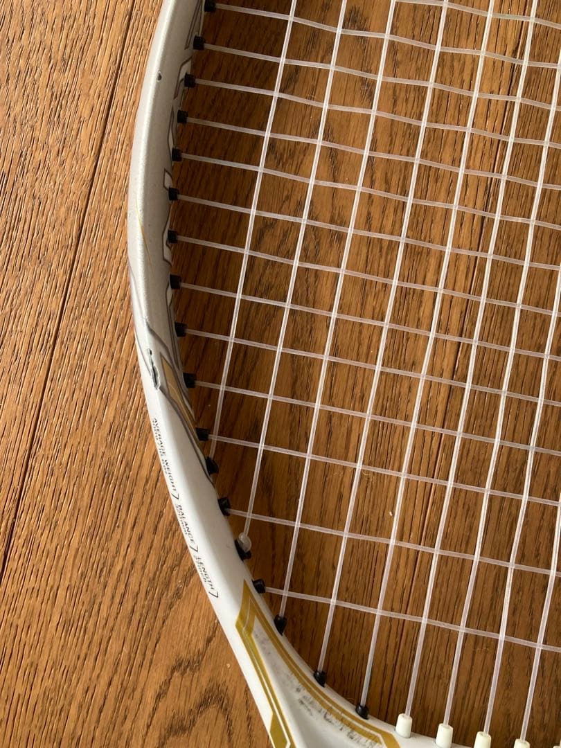 YONEX テニスラケット 大坂なおみモデル ezone100