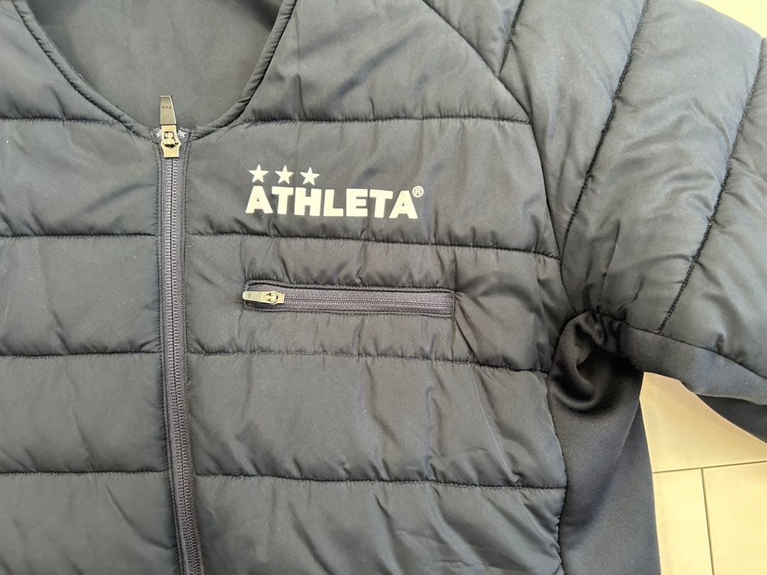 ❤️ATHLETA アスレタ ノーカラー ダウン　中綿ウォームジャケット Lサイズ