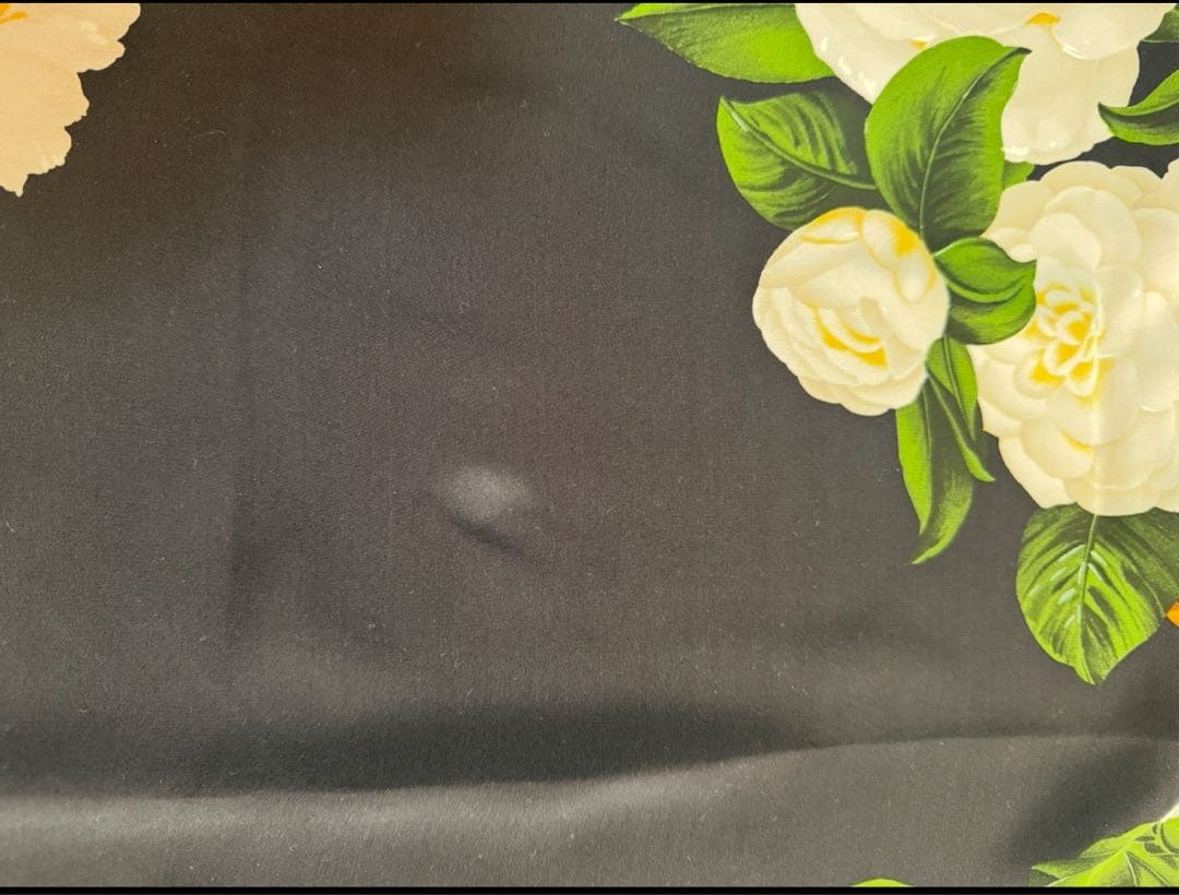 CHANEL シャネル　花柄スカーフ　ブラック