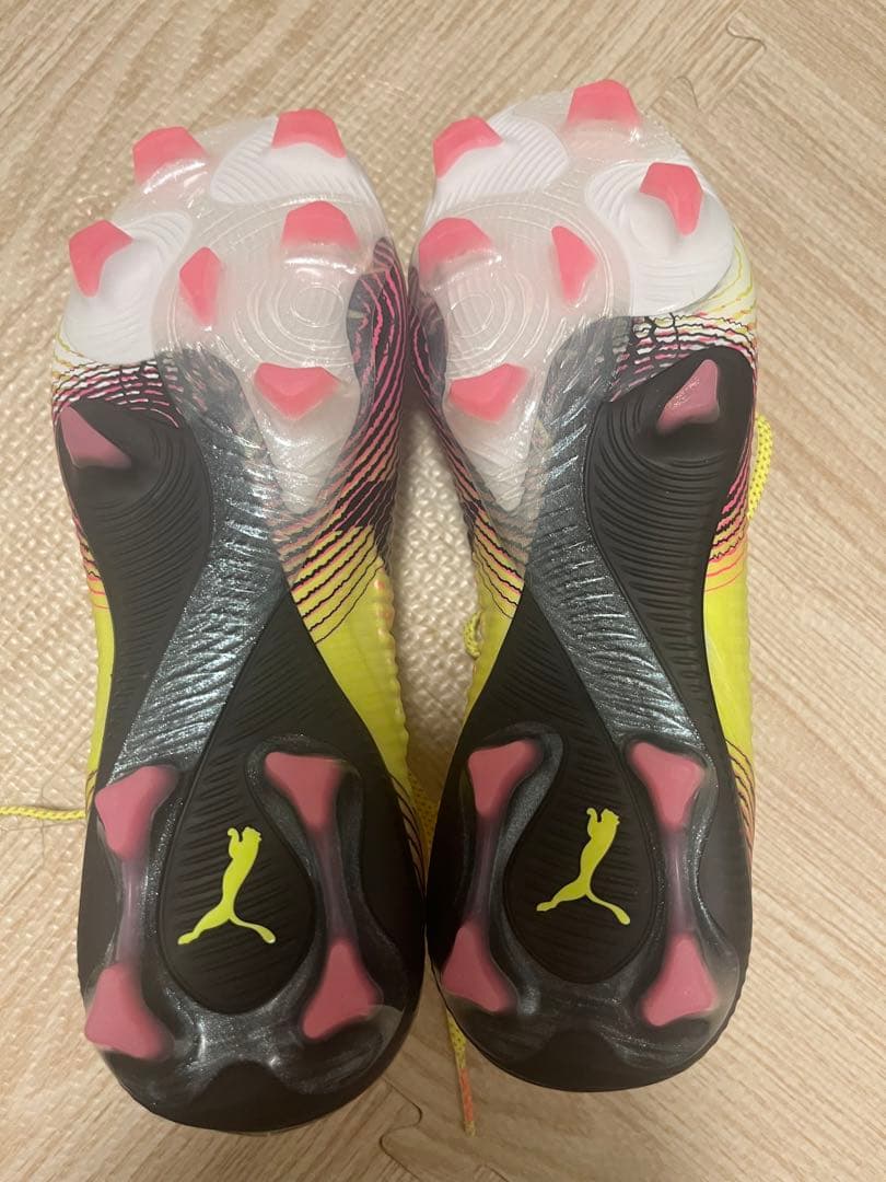 PUMA サッカースパイク　フューチャーアルティメットFG 天然芝用