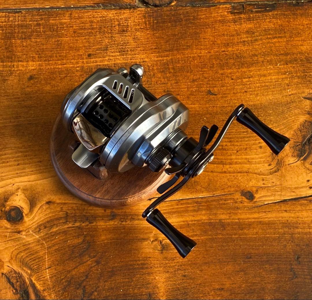 釣り竿セット　トラウトロッド　ウッドグリップ　丸型リール　ベイトロッド　渓流釣り