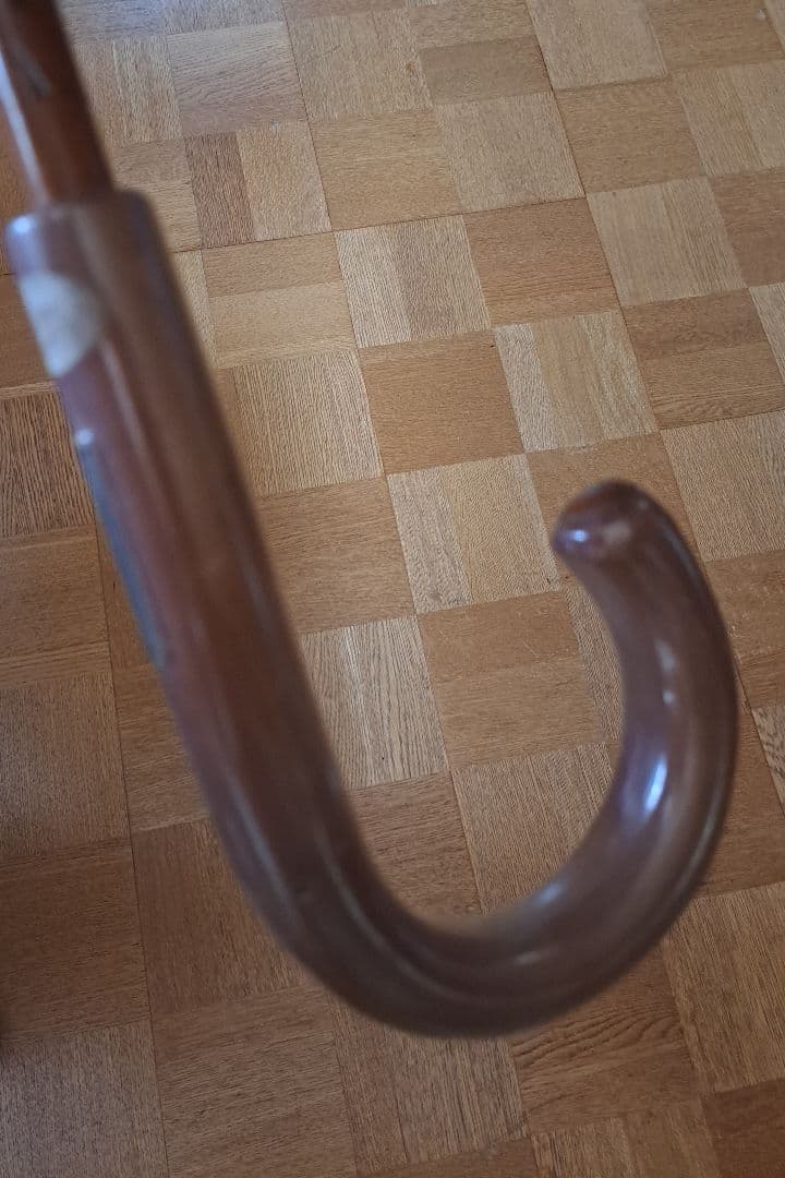 【美品】バーバリー 長傘 グレー ノバチェック 傘の柄 木製 シュリンク付き