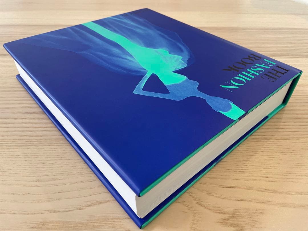 THE FASHION BOOK / ザ・ファッション・ブック