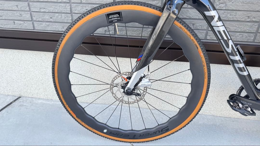 NESTO カーボンシクロクロスバイク