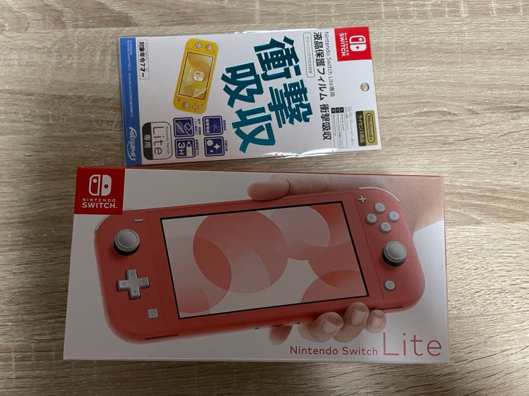 【新品・未使用】Nintendo Switch Lite ピンク ＋保護フィルム