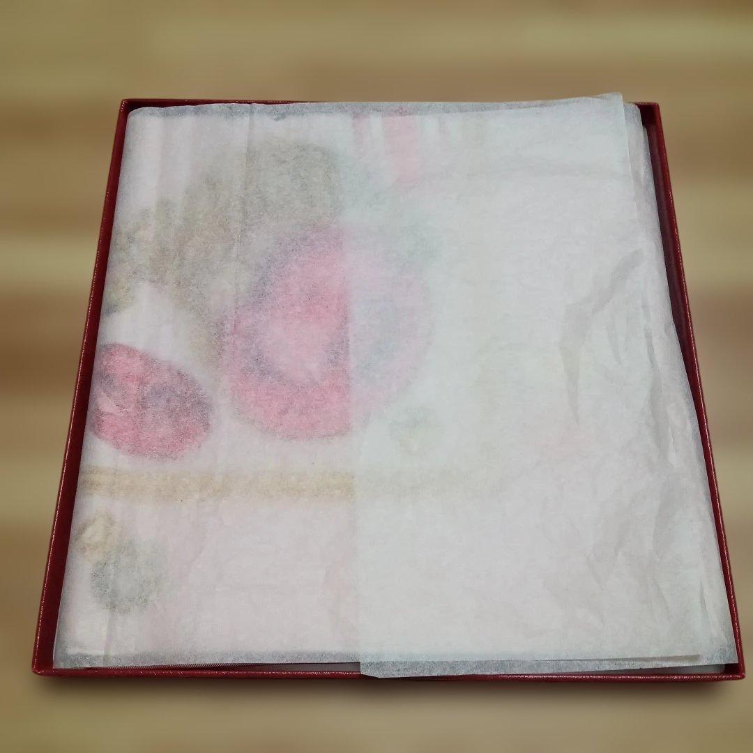 cartier スカーフ