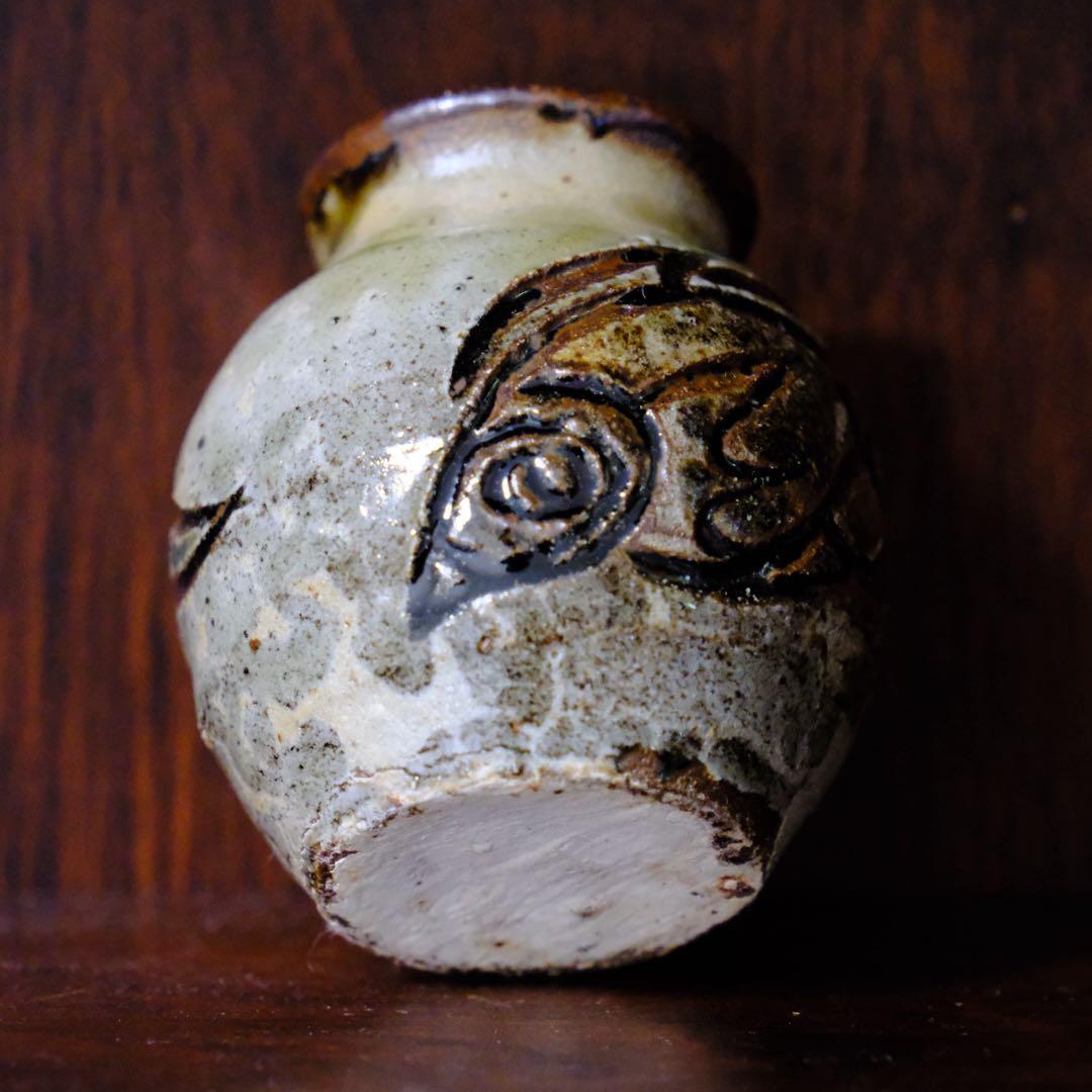 人間国宝　金城次郎　やちむん　⭐️抜群の釉調　小瓶 小壺　酒器にも　共箱　陶暦