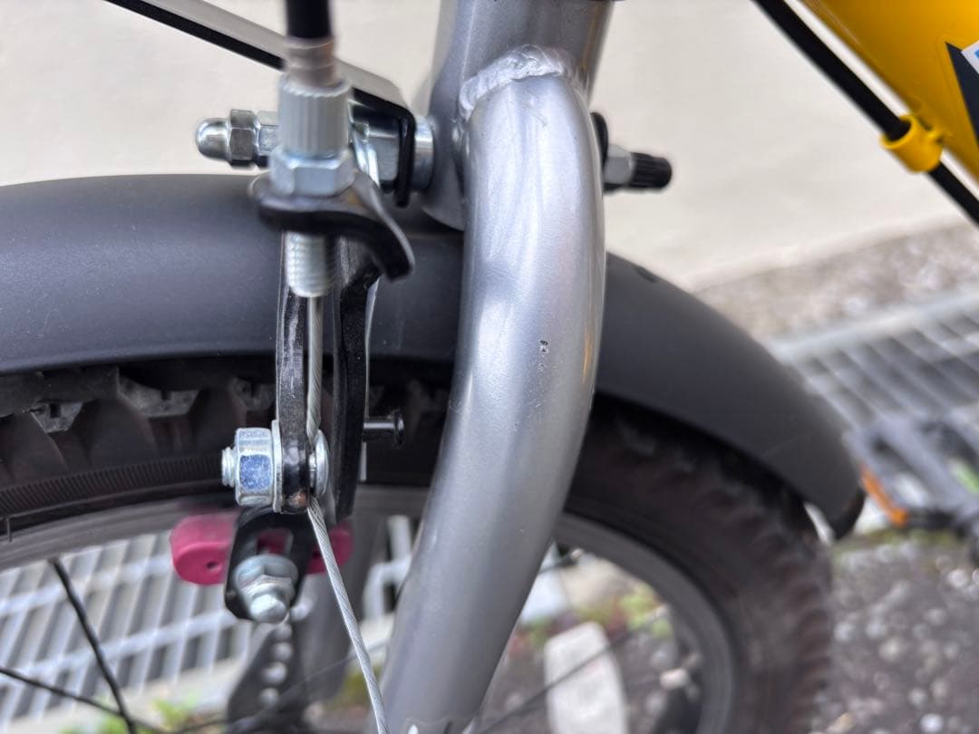 DURFLY BMX 子供用自転車 イエロー　直接受取り限定