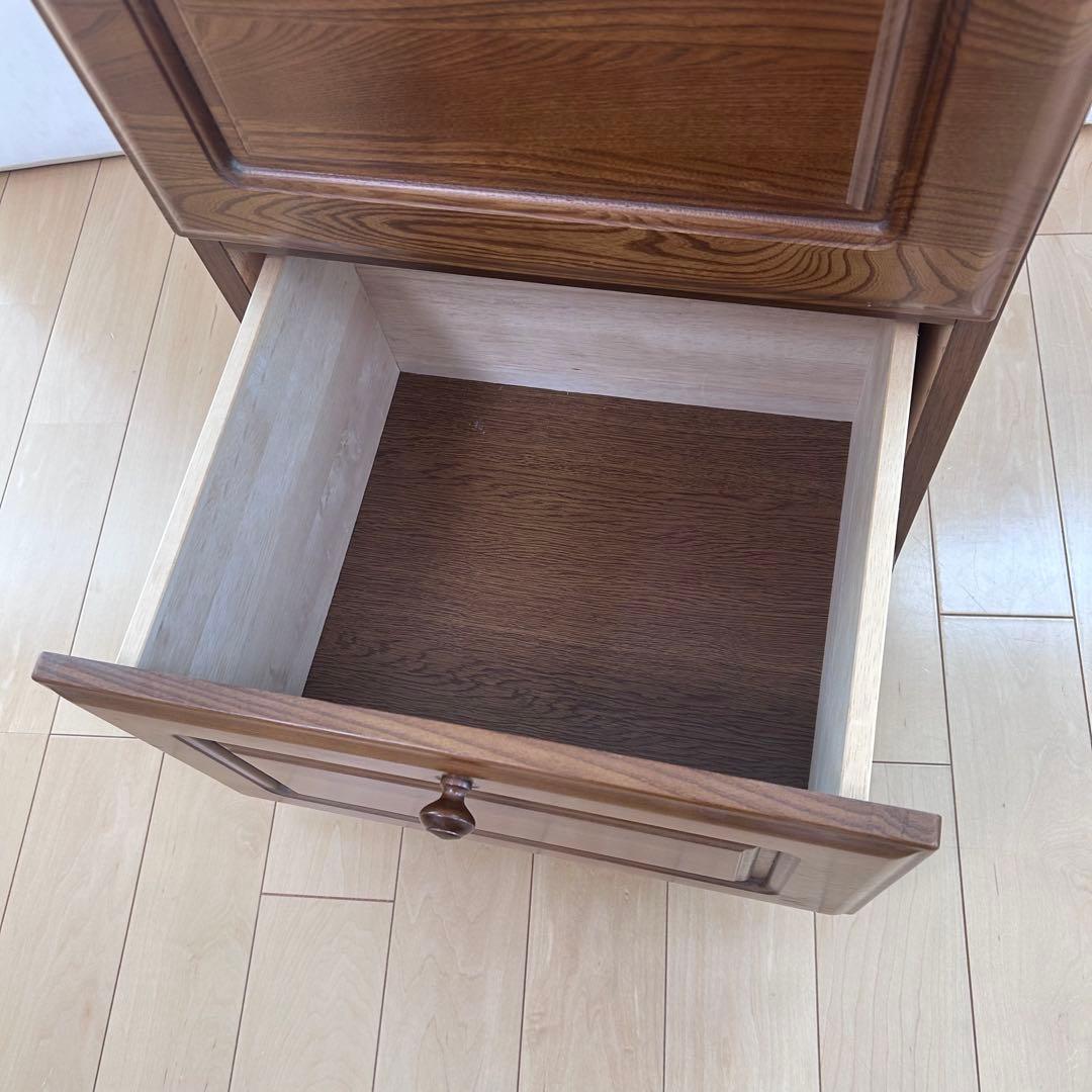 アンティーク　ビューロー　2段フラップ扉式　キャビネット　木製収納　サイドボード