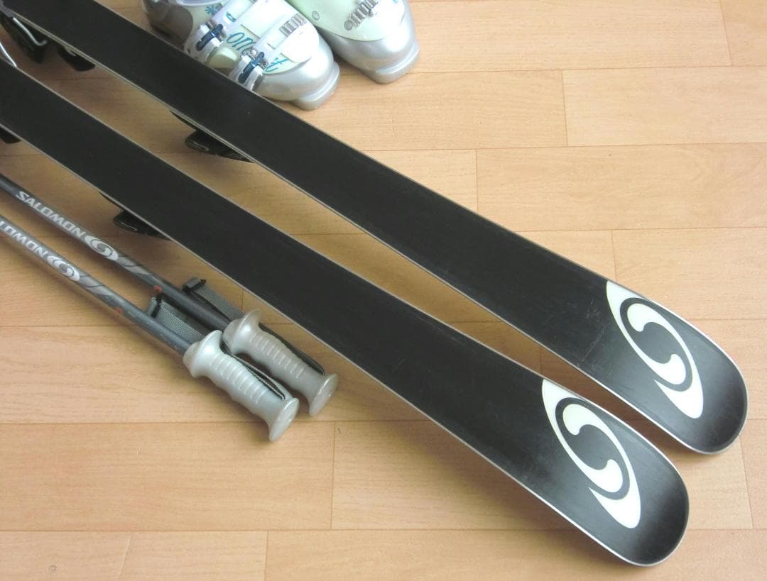 ■■送料無料■サロモン■女性用スキーフルセット■板140靴23.5■メンテ付■■
