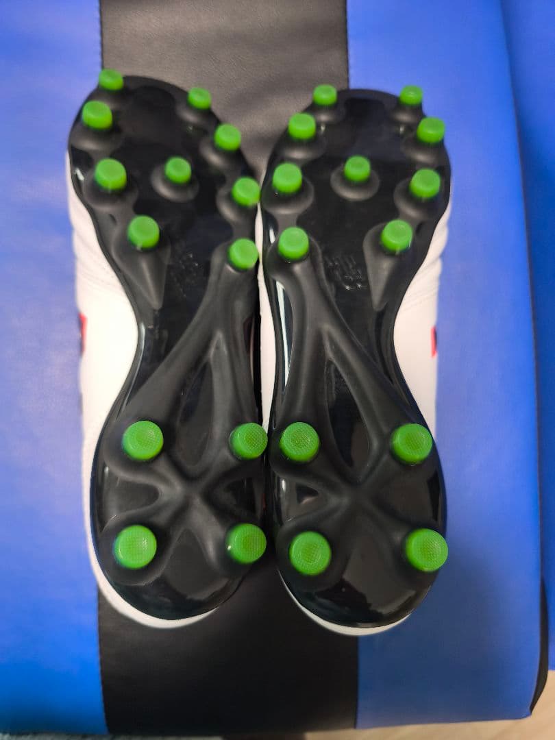 週末セール新品未使用ニューバランス 442v2PRO HG 26.0cmスパイク