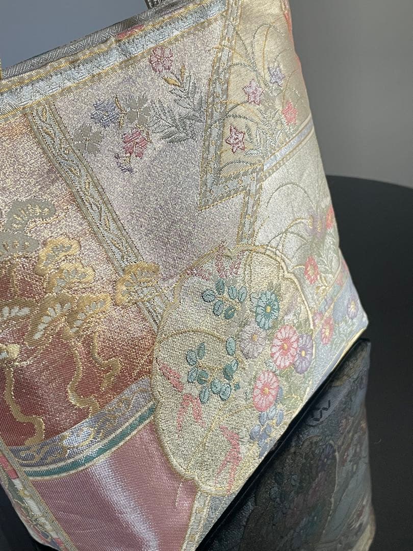 帯リメイクバッグ　24K本金二重箔佐賀錦 雪輪に御所車と花 Mサイズ　和装バッグ