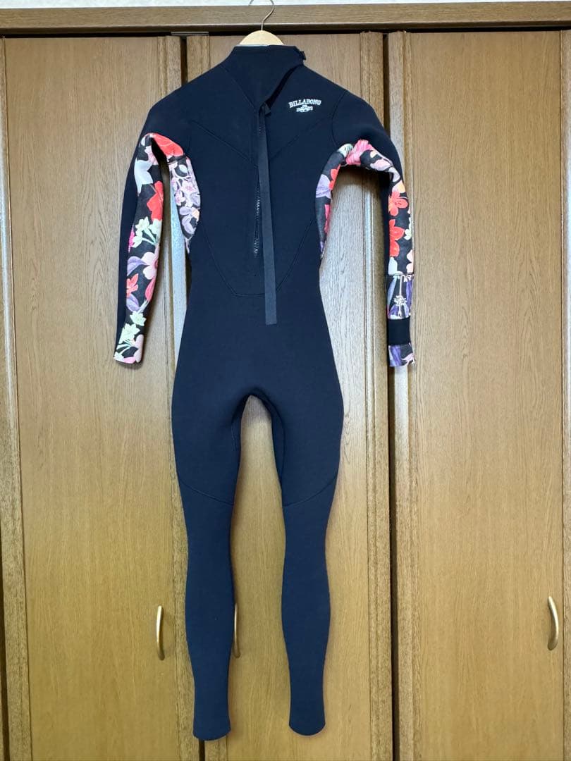 BILLABONG ビラボンウエットスーツ　レディース