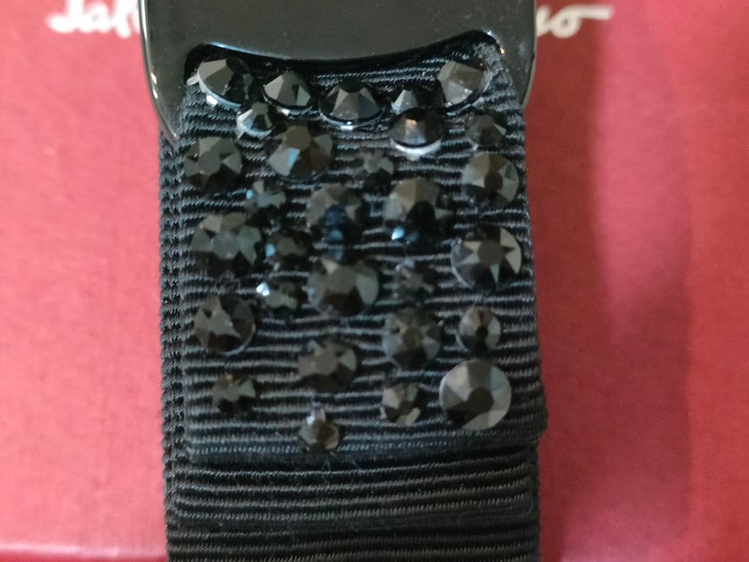 【美品】フェラガモ　バレッタ　ビジュー　ブラック　スワロフスキー　黒