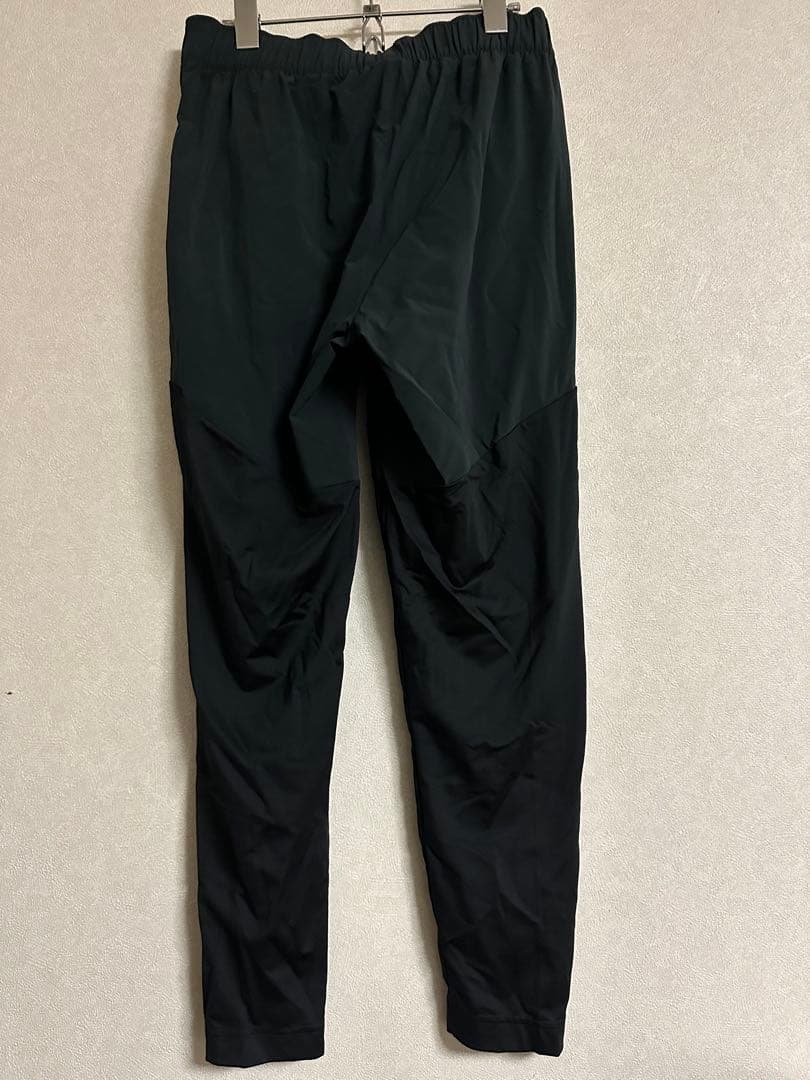 Nike ブラック トレーニングパンツ